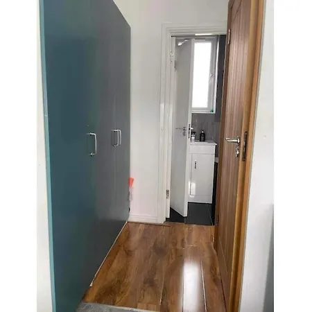 Dollis Hill One Bedroom Apartment Nw2 London Exterior photo
