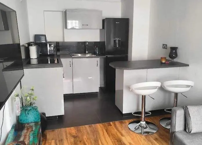 Dollis Hill One Bedroom Apartment Nw2