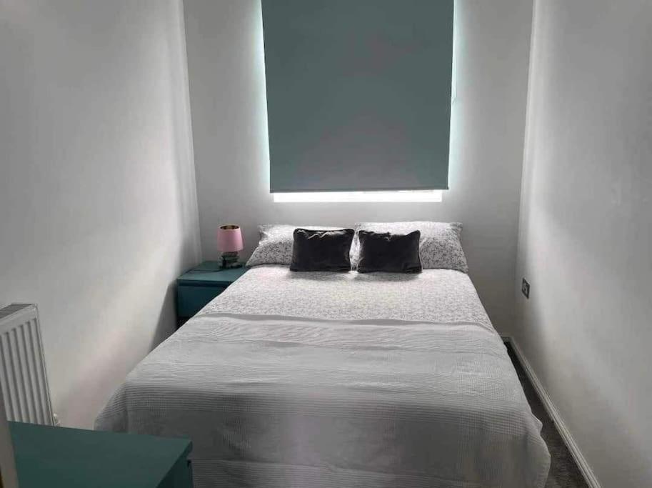Dollis Hill One Bedroom Nw2 Apartment London