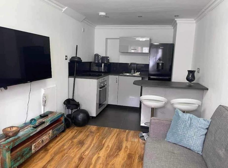Dollis Hill One Bedroom Nw2 Apartamento Londres